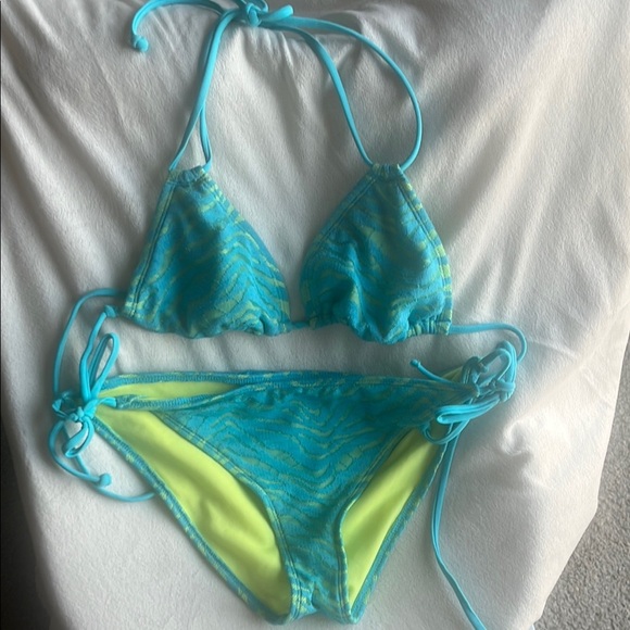 BONGO Other - Y2K BONGO Turquoise and Lime Swimwear